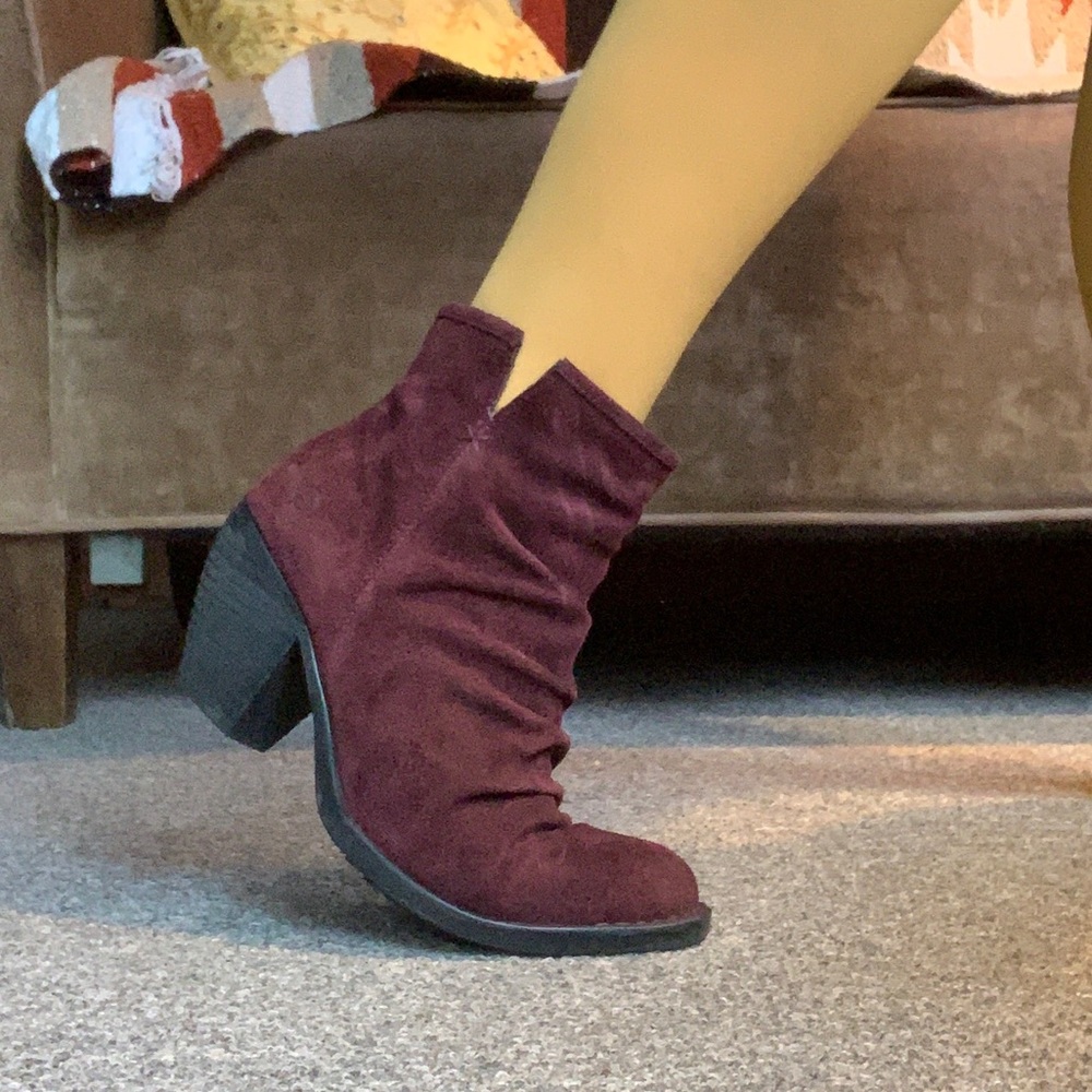Born Aire Burgundy Booties